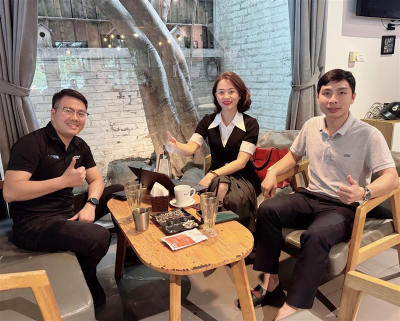 Nhóm Core Team 1994 đã có một buổi làm việc nghiêm túc
